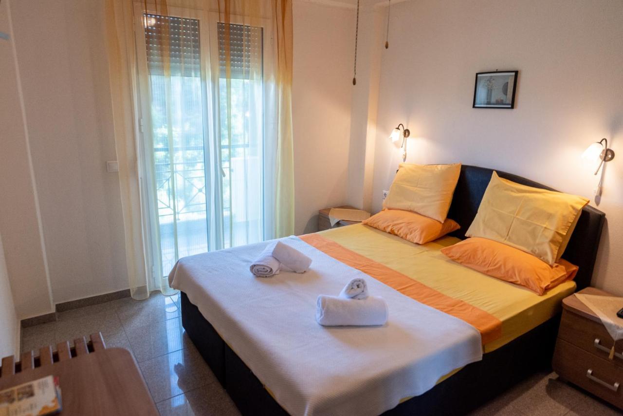 Nikos Apartments Ormos Panagias Ngoại thất bức ảnh