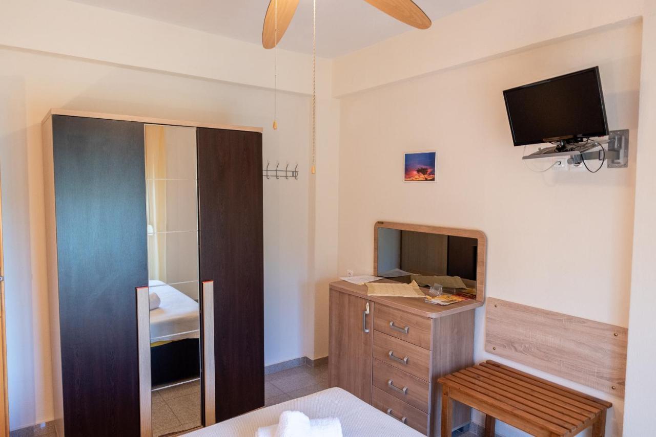 Nikos Apartments Ormos Panagias Ngoại thất bức ảnh