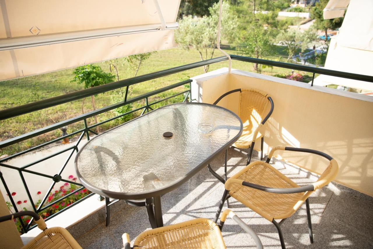 Nikos Apartments Ormos Panagias Ngoại thất bức ảnh