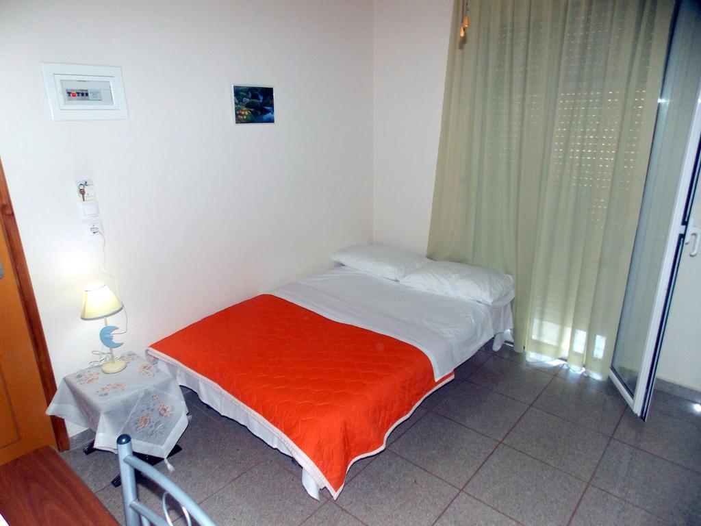Nikos Apartments Ormos Panagias Ngoại thất bức ảnh