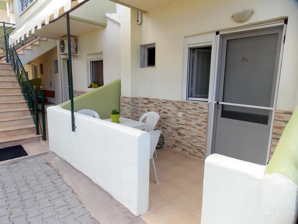 Nikos Apartments Ormos Panagias Ngoại thất bức ảnh
