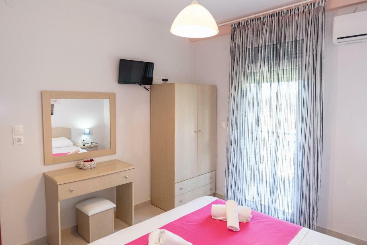Nikos Apartments Ormos Panagias Ngoại thất bức ảnh